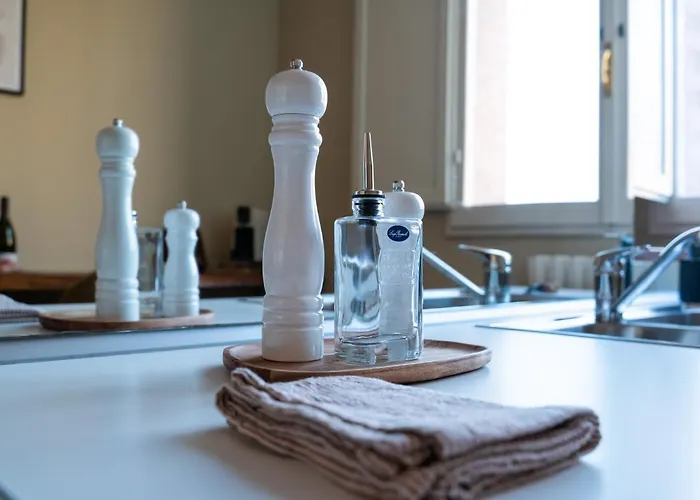 Piazza Santo Stefano Con Vista شقة