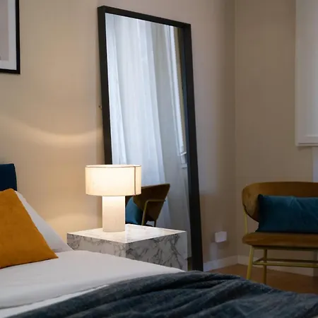 Piazza Santo Stefano Con Vista アパート