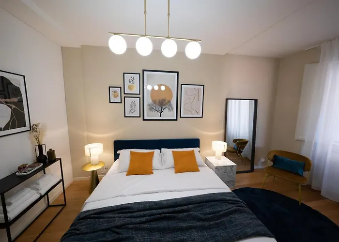 Piazza Santo Stefano Con Vista Bologne