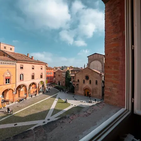 Apartament Piazza Santo Stefano Con Vista Bolonia